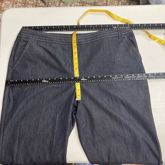 CATO Woman Capri Denim Pants Inseam 19.5 Size 20W Gray - Picture 6 of 9